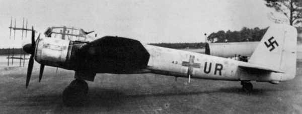 Junkers Ju 88G-1, W.Nr 712233, s oznaenm 4R+UR patc 7./NJG2 byl ukoistn v dokonalm stavu Brity na zkladn  Woodbridge kdy navigan chyba zpsobila, e jeho posdka pistla na tto zkladn omylem.